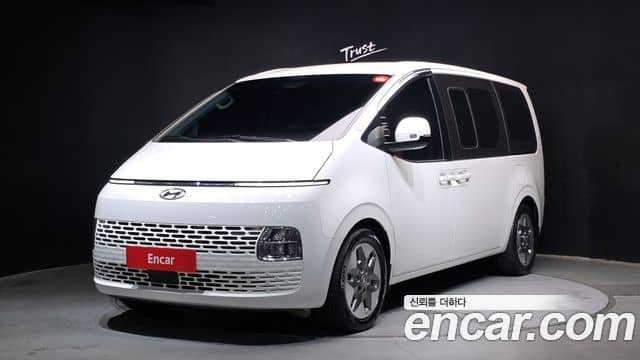Hyundai Staria