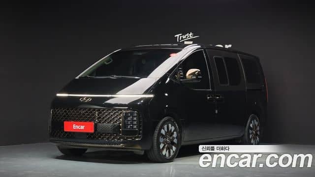 Hyundai Staria