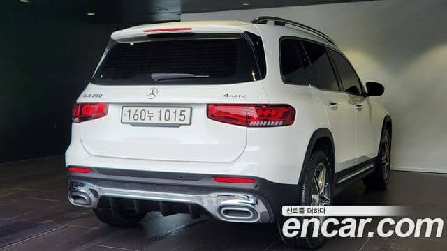 Mercedes-Benz GLB-Class
