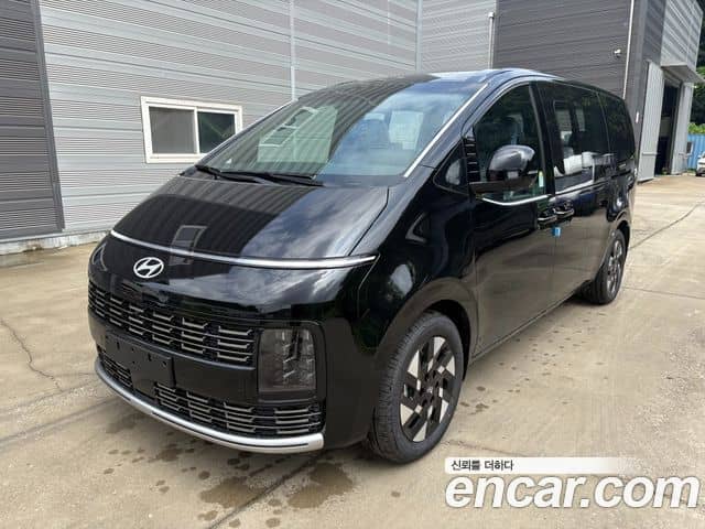 Hyundai Staria