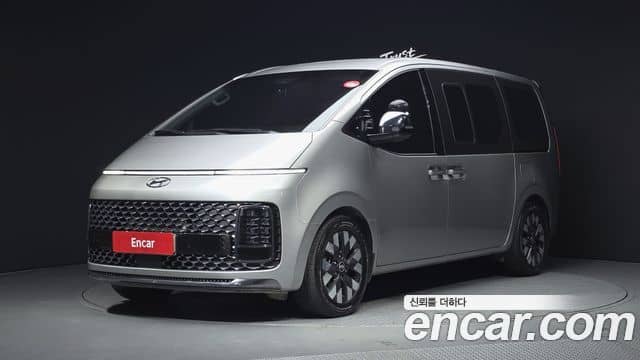 Hyundai Staria