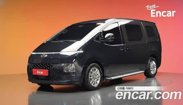 Hyundai Staria
