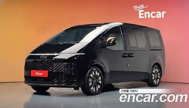 Hyundai Staria