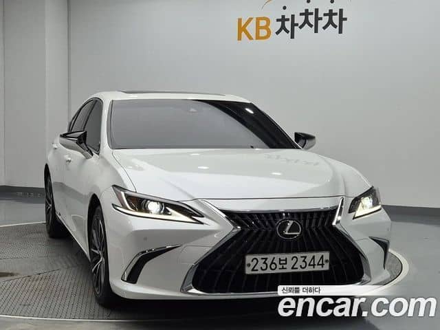 Lexus ES300h