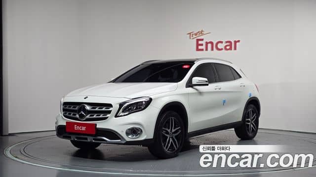 Mercedes-Benz GLA-Class