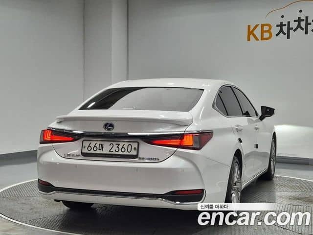 Lexus ES300h