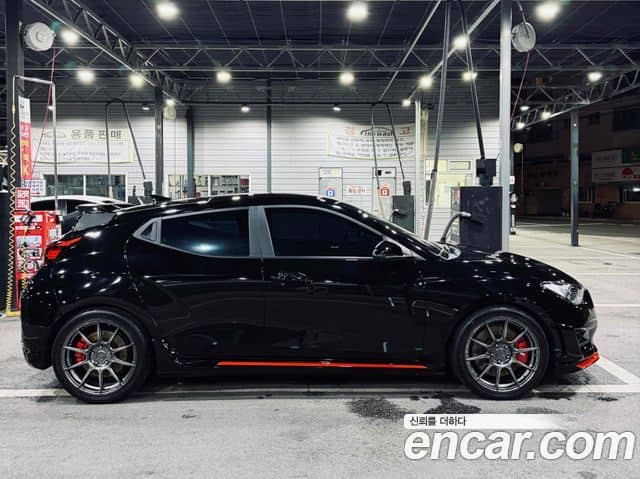 Hyundai Veloster