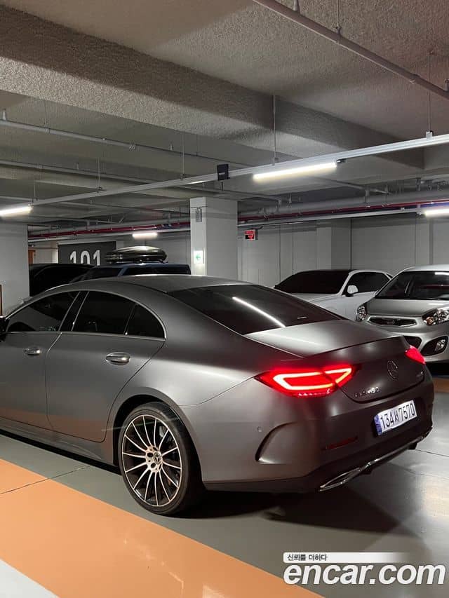Mercedes-Benz CLS-Class