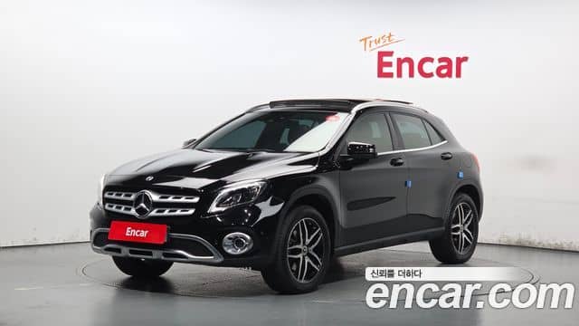 Mercedes-Benz GLA-Class