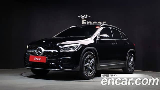 Mercedes-Benz GLA-Class