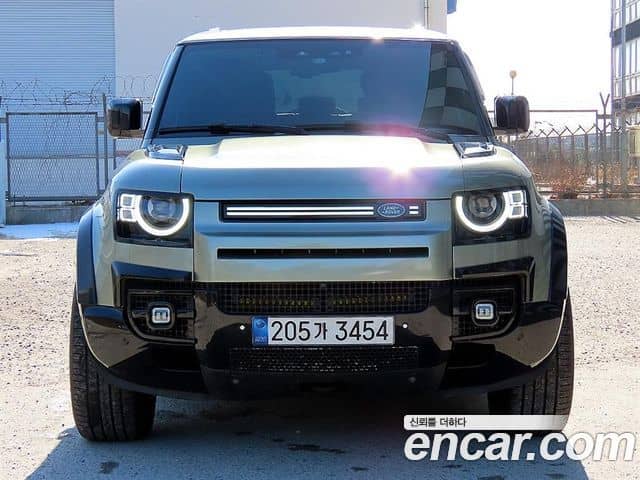 Land Rover Defender