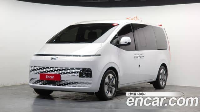 Hyundai Staria