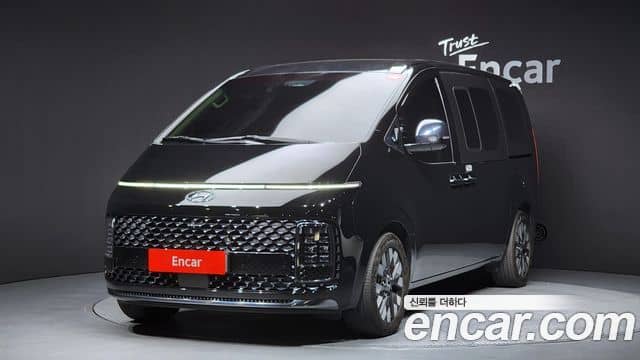 Hyundai Staria