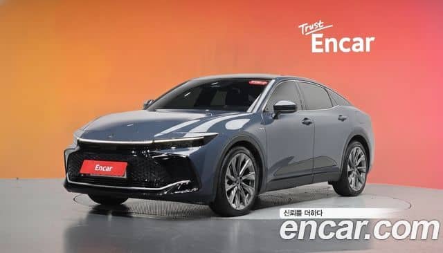 Toyota Crown Crossover
