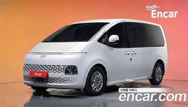 Hyundai Staria
