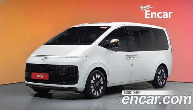 Hyundai Staria