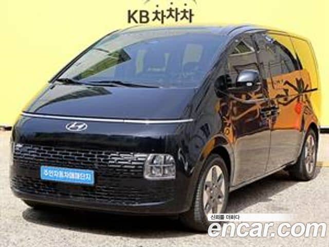 Hyundai Staria