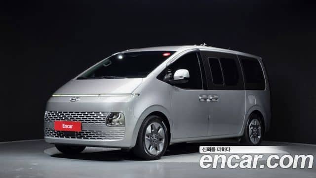 Hyundai Staria