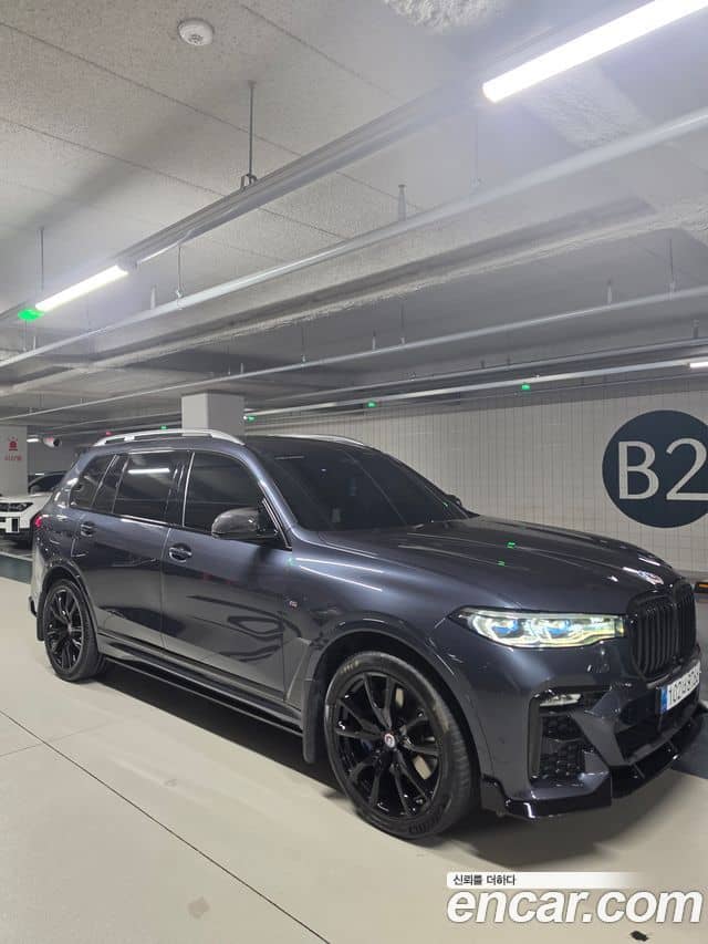 BMW X7