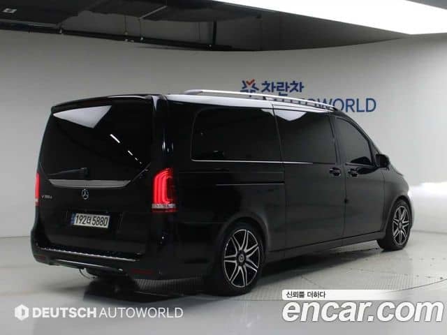 Mercedes-Benz V-Class