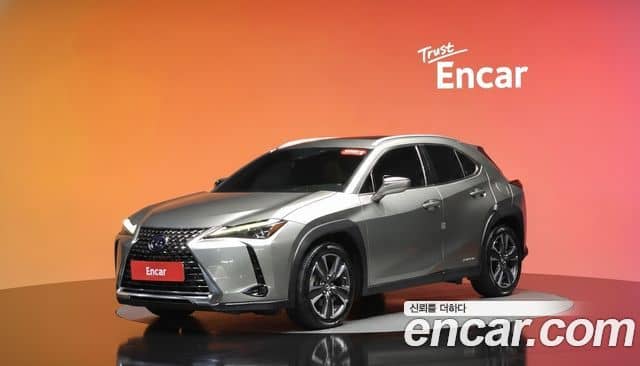 Lexus UX250h
