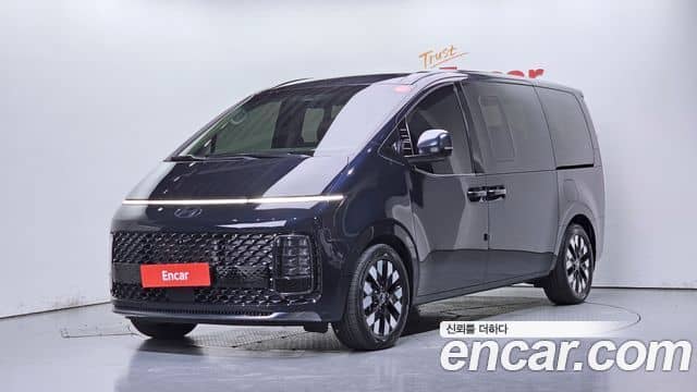 Hyundai Staria