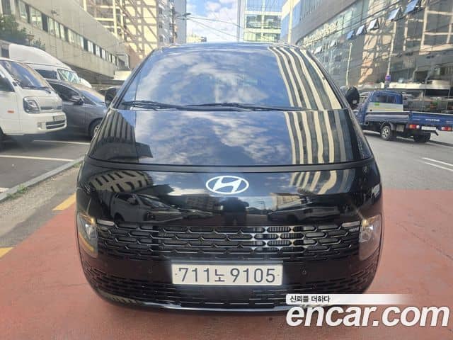 Hyundai Staria