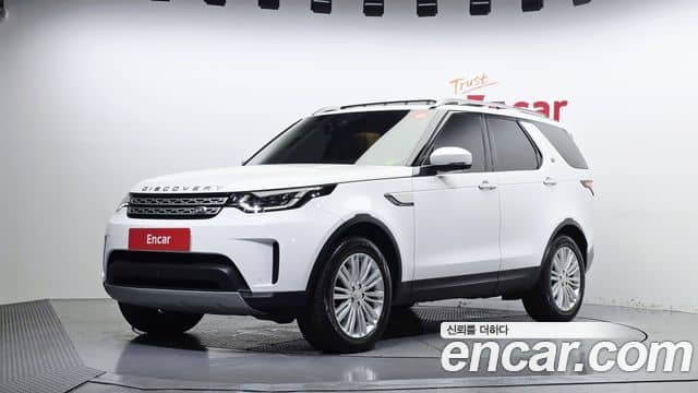 Land Rover Discovery 5