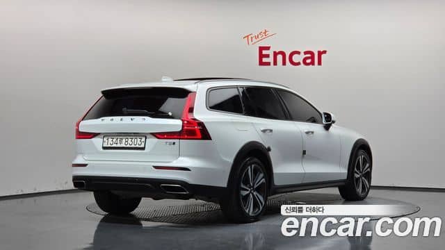 Volvo V60 Cross Country
