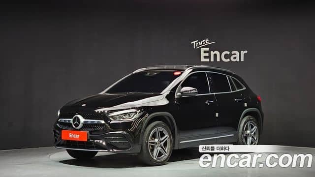 Mercedes-Benz GLA-Class