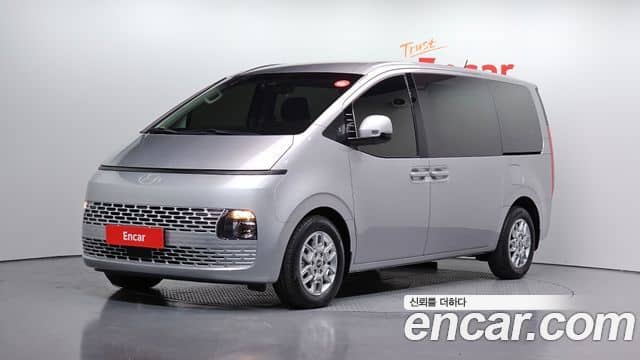 Hyundai Staria