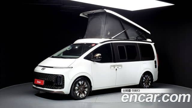 Hyundai Staria