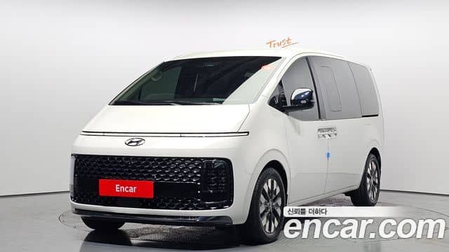 Hyundai Staria