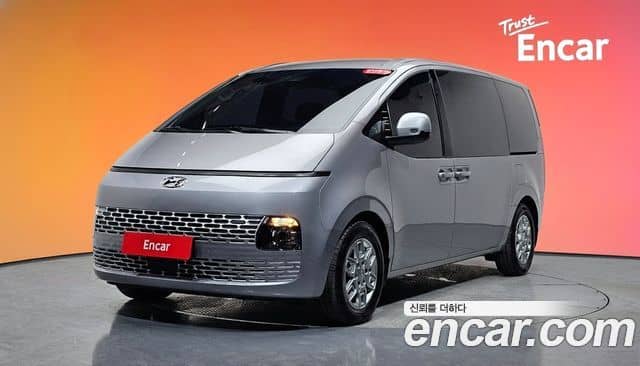 Hyundai Staria