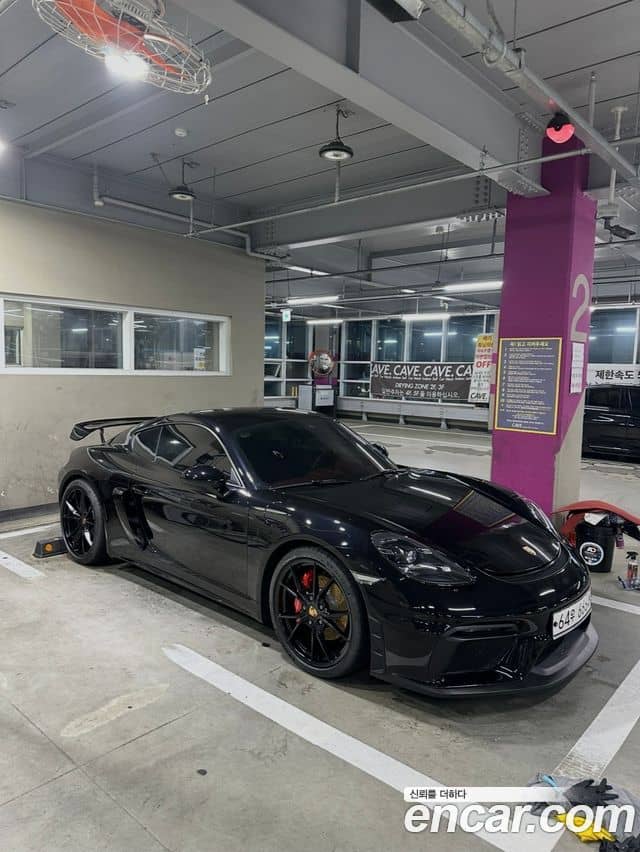 Porsche 718 Cayman