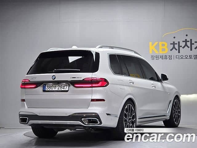 BMW X7
