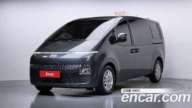 Hyundai Staria