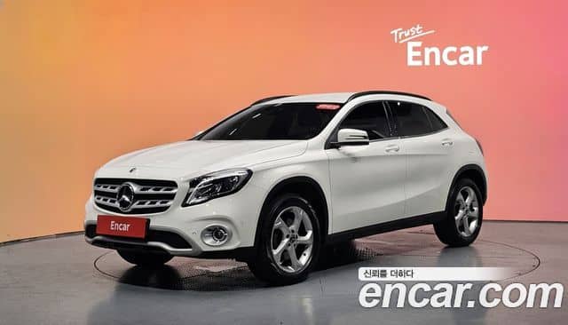 Mercedes-Benz GLA-Class