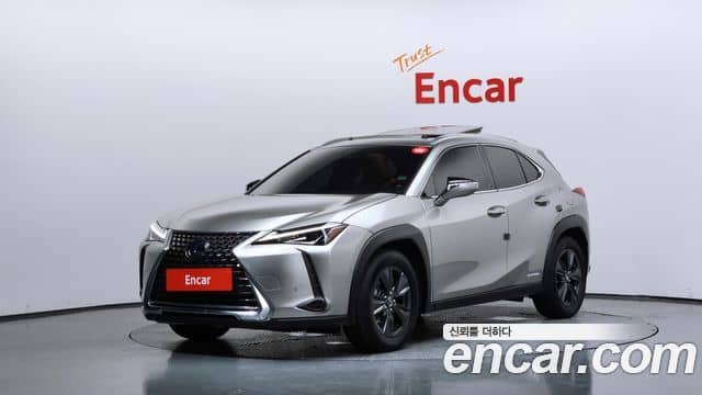 Lexus UX250h