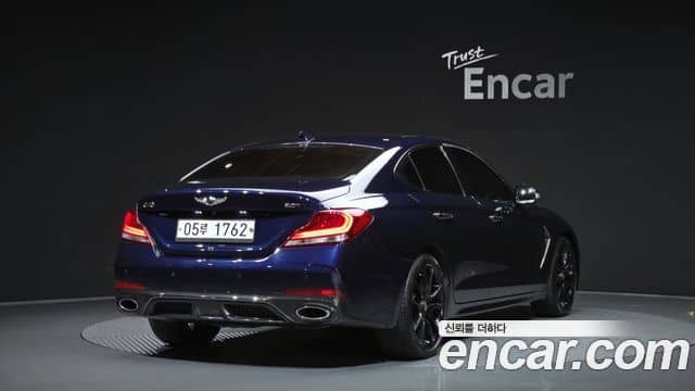 Genesis G70