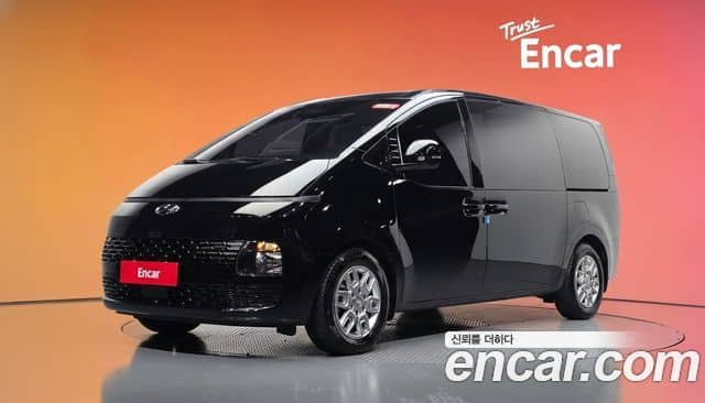 Hyundai Staria