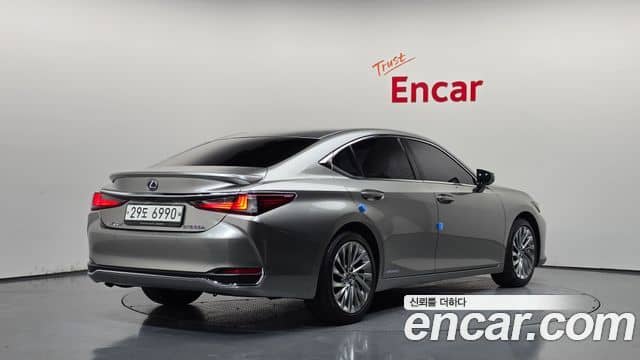 Lexus ES300h
