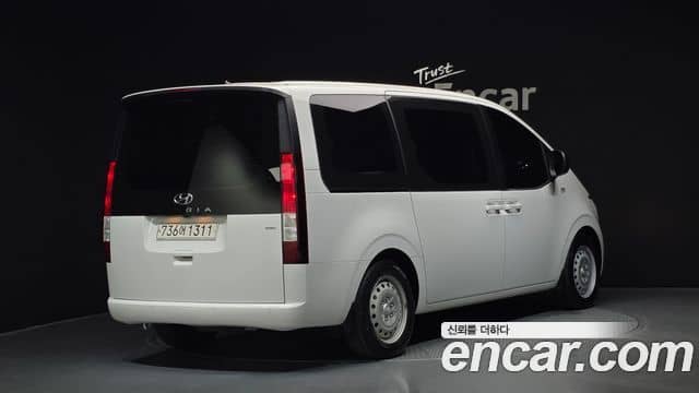 Hyundai Staria