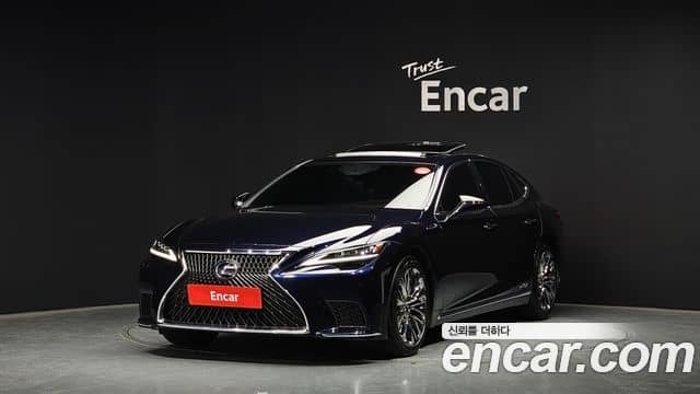 Lexus LS500h