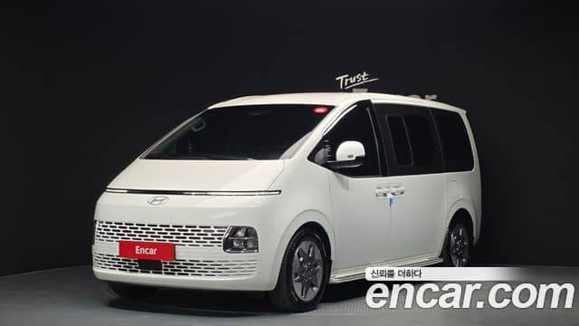 Hyundai Staria