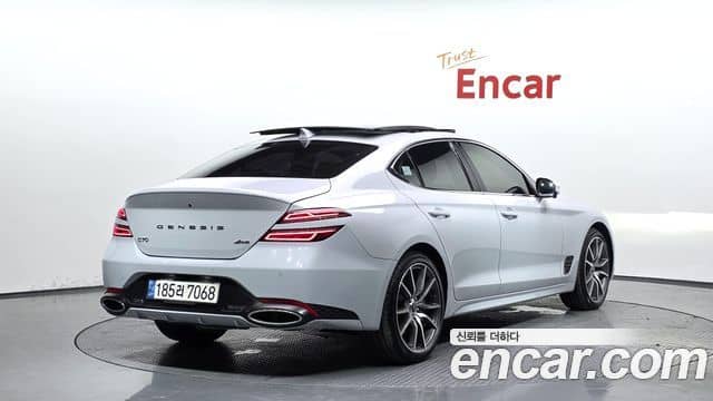 Genesis G70