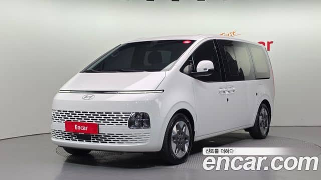 Hyundai Staria