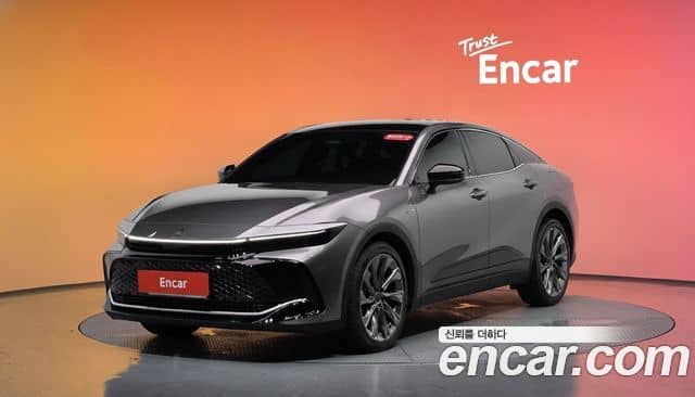 Toyota Crown Crossover