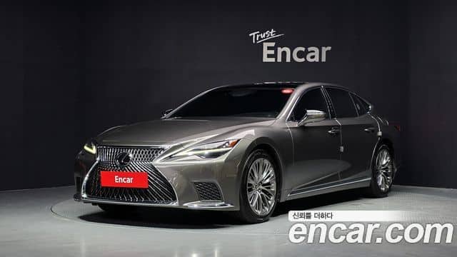 Lexus LS500