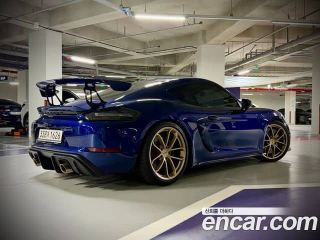 Porsche 718 Cayman